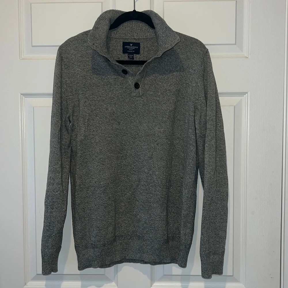 American Eagle 100%‎ cotton Gray collared sweater size Large